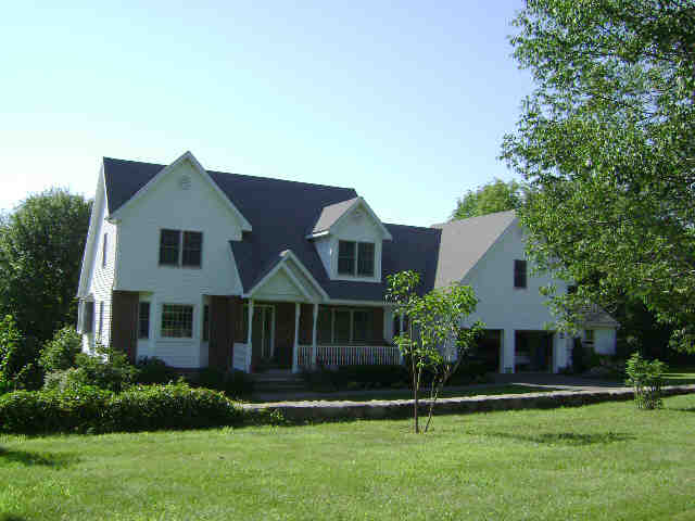 Building photograph for 355 MUNGER LN